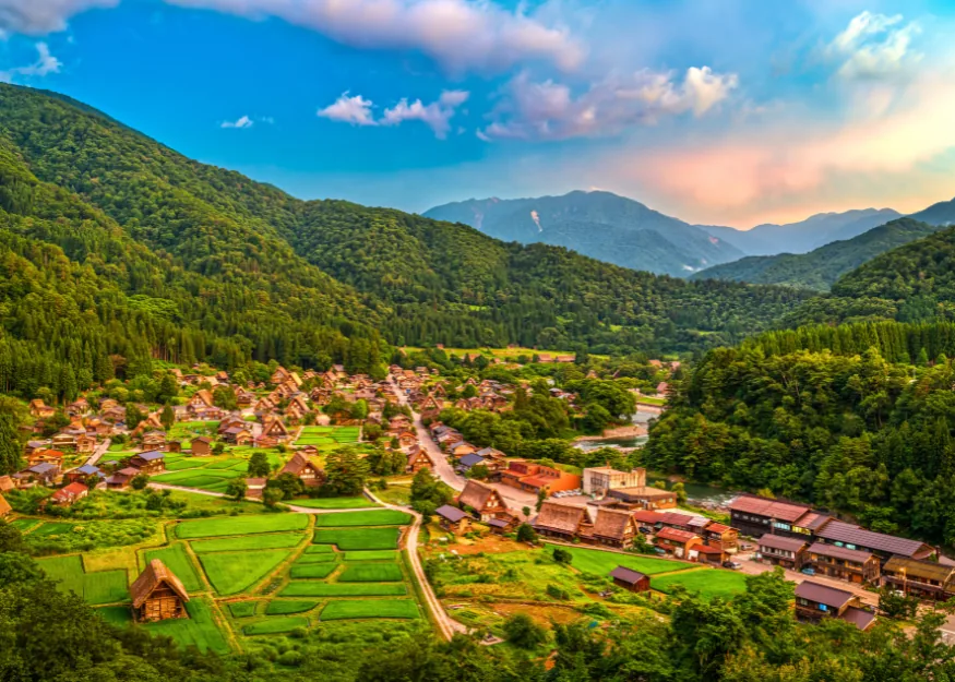 Shirakawa-go – Japan - The Way of the Samurai 2026-27, Guiness Travel escorted tour