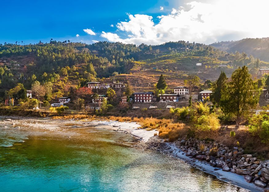 Mo Chhu River – Grand Tour of Bhutan & Nepal 2026-27 "Prestige", Guiness Travel escorted tour