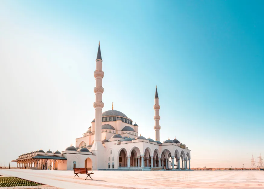 SHARJAH - New Mosque – Dubai & Abu Dhabi 2026-27, Guiness Travel escorted tour