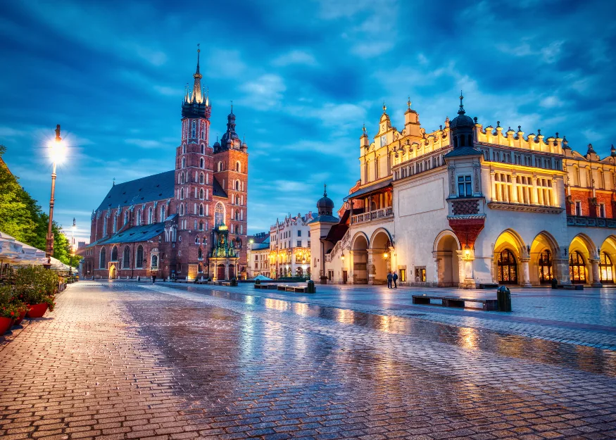Krakow, Market Square – The Best of Poland 2026-27, Guiness Travel escorted tour