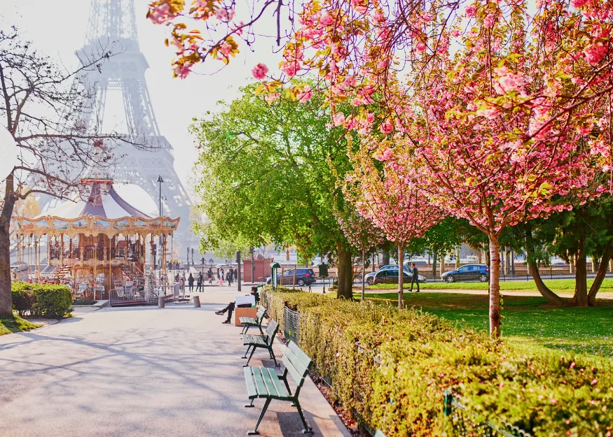 Paris, Jardins du Trocadéro – Paris Charmant 2026-27, Guiness Travel escorted tour