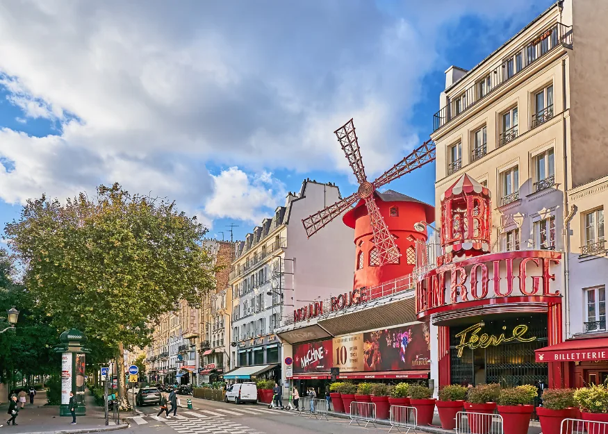 Paris, Moulin Rouge – Paris Charmant 2026-27, Guiness Travel escorted tour
