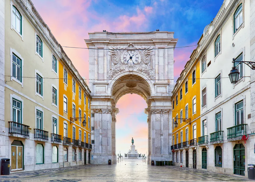 Lisbon-Praça do Comércio – Lisbon à la Carte 2026-27, Guiness Travel escorted tour