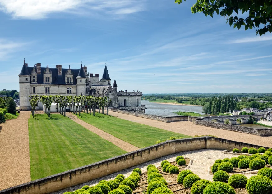 Loire, Château de Chenonceau – Discovery Normandy, Brittany & Loire 2026-27, Guiness Travel escorted tour