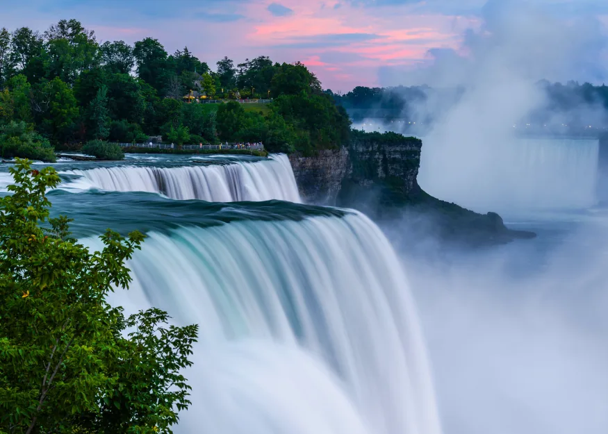 Niagara Falls – Highlights of the East 2026-27 "Prestige", Guiness Travel escorted tour
