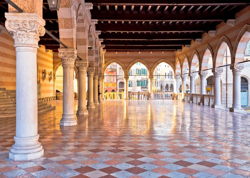 Udine, Piazza della Libertà – Discover Friuli Venezia Giulia 2026-27, Guiness Travel escorted tour