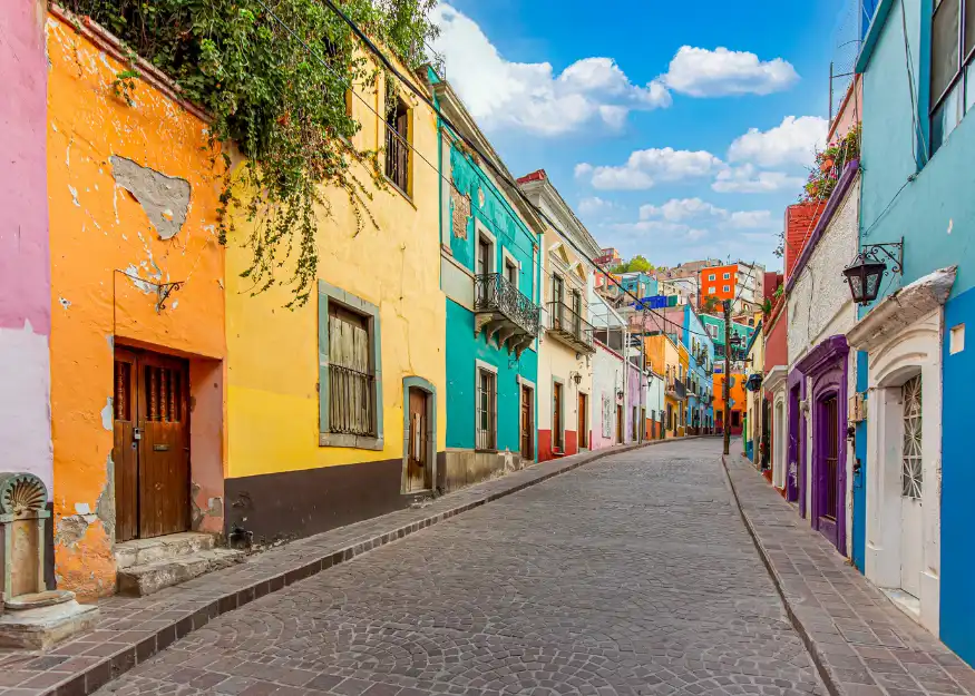 The lanes of Mexico City – Grand Tour of Guatemala & Mexico 2026-27, Guiness Travel escorted tour