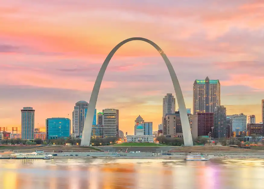 St. Louis, skyline – Chicago & the South 2026-27, Guiness Travel escorted tour